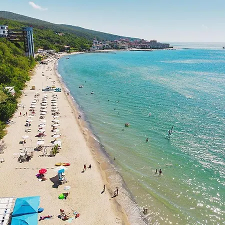 아파트 Imperial Sea View