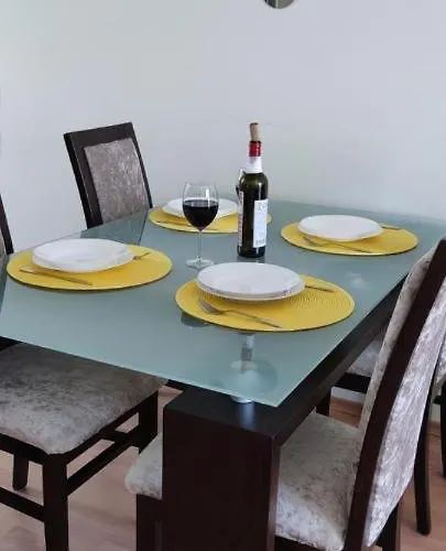 Imperial Sea View 아파트